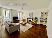 Appartement à PARIS-9E