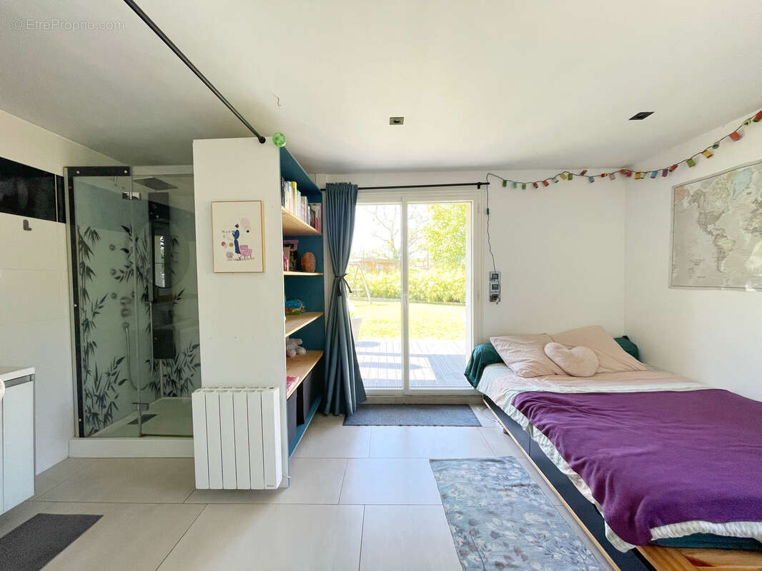 Maison à SAINT-GENIS-LAVAL