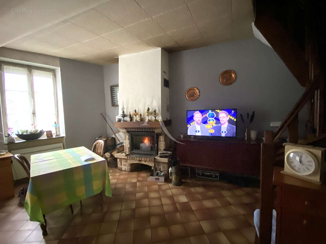 Maison à FAY-AUX-LOGES