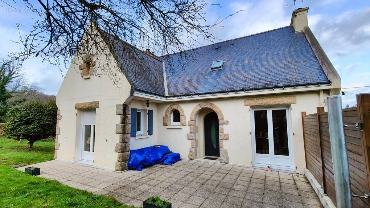 Maison à CAMORS