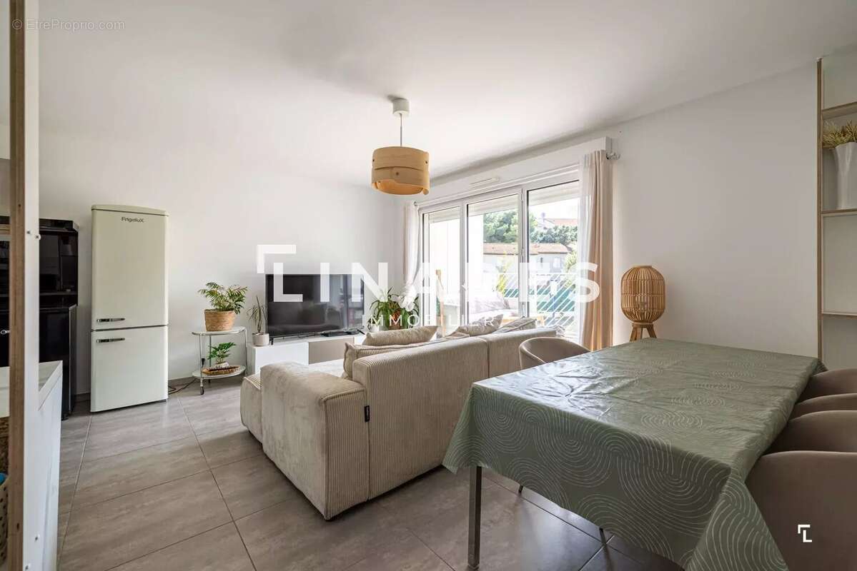Appartement à MARSEILLE-9E