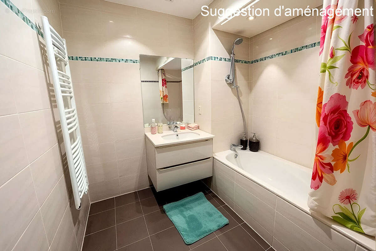 Appartement à LA COURNEUVE