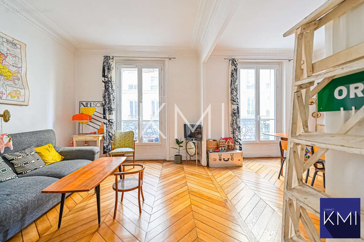 Appartement à PARIS-11E