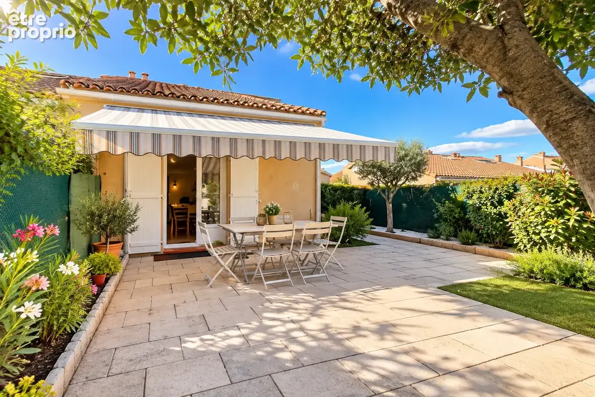 Villa-club t3 en duplex- 40 m2 environ- parking privatif et piscine -  au coeur du beausset (var) - photo 16