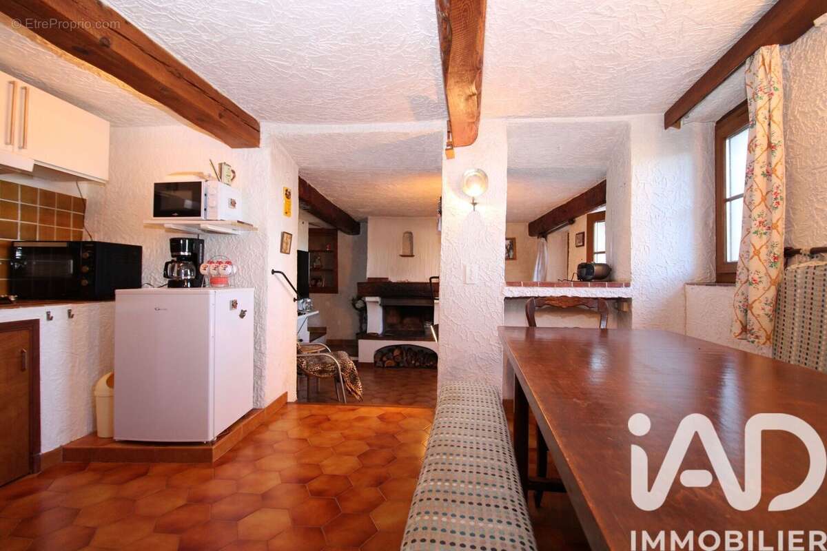 Maison 90 m² à La Bastide  - photo 8