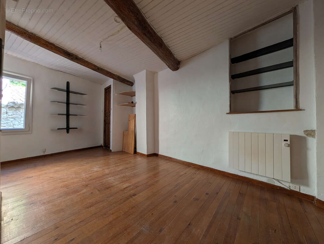 Charmante Maison T4 de Village en Pierre avec extérieur, à Mirabeau (84120) - photo 6