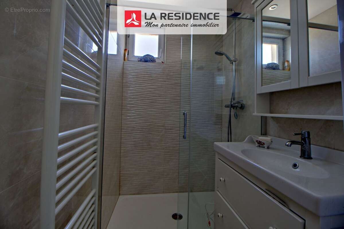 Maison 96 m² à Les Clayes-Sous-Bois  - photo 7