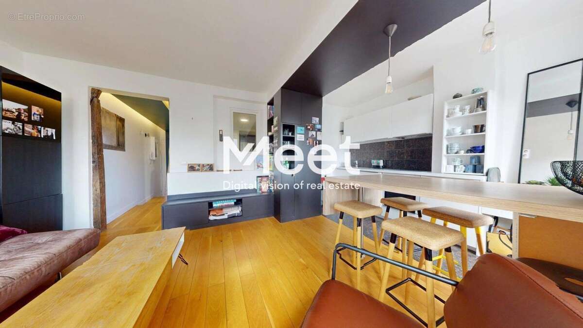 Appartement à PARIS-18E