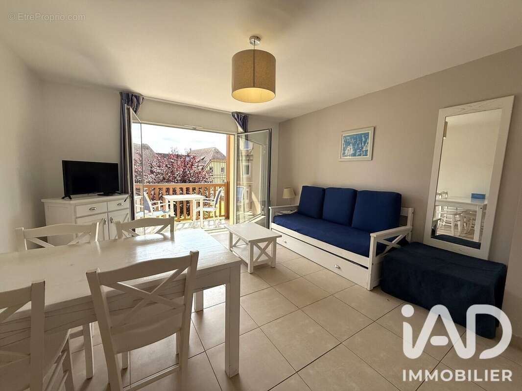 Appartement 41 m² à Saint-Arnoult  - photo 7
