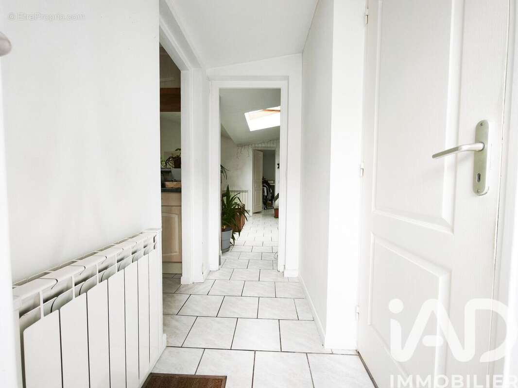 Photo 2 - Maison à REIMS
