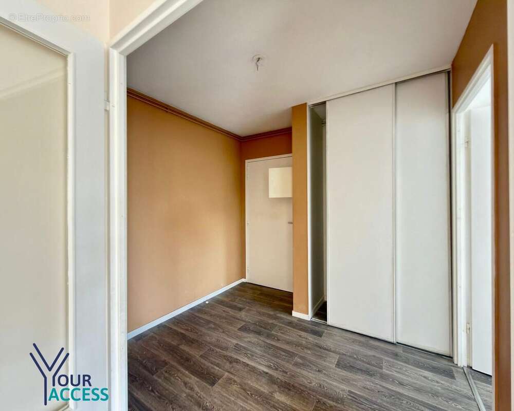 Appartement à BRON