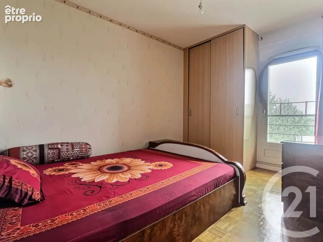 Appartement 4 pièces 68 m² à vendre à Aulnay-Sous-Bois (93600) - photo 4