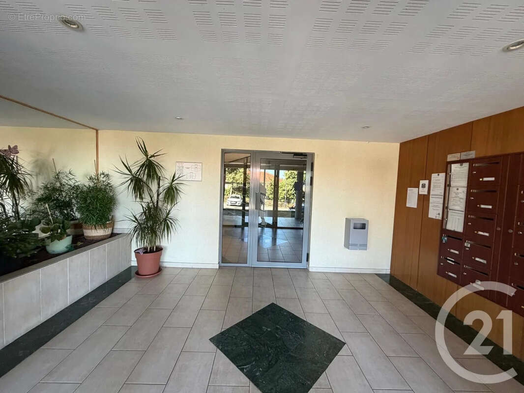 Appartement 54 m² à Annonay  - photo 8