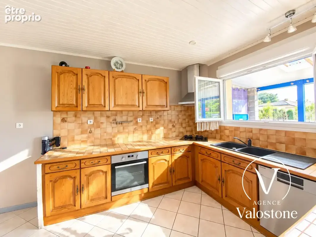 Maison 5 pièces 136 m² à vendre à Hinx (40180) - photo 8