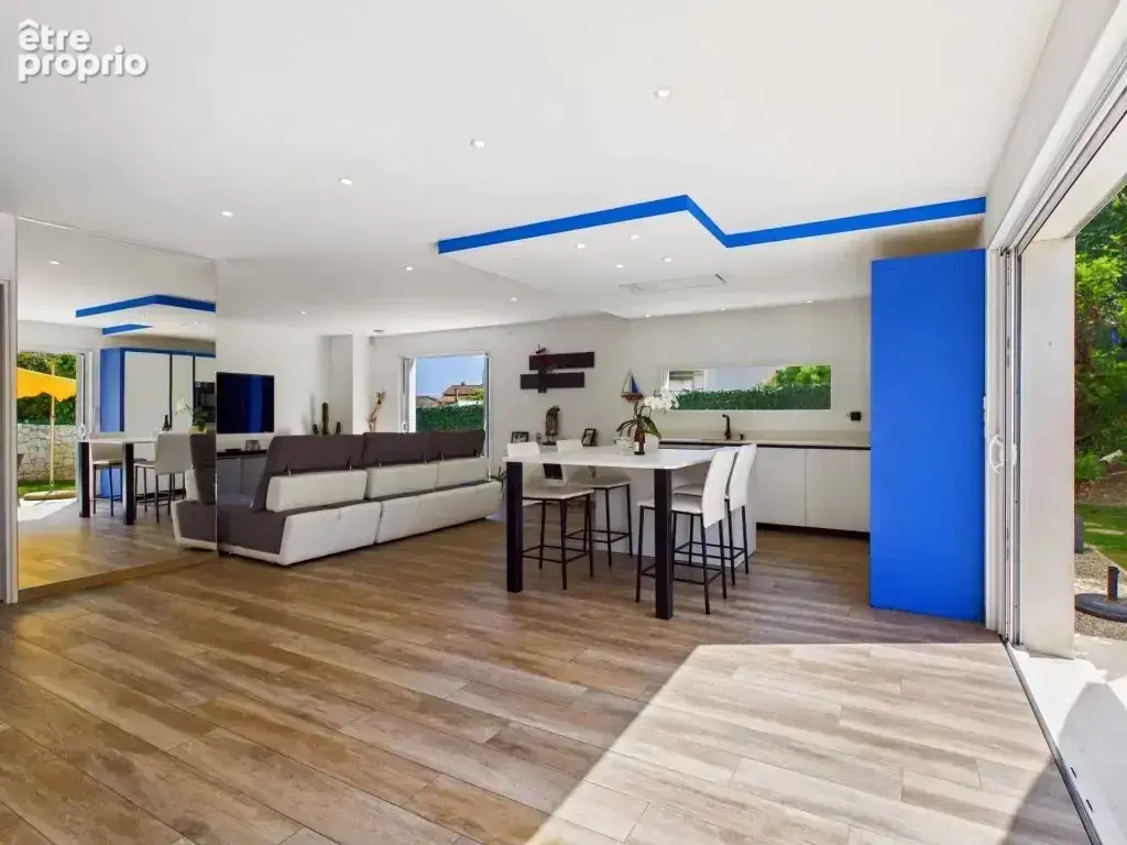 A vendre à Pégomas - Superbe Villa contemporaine de 144 m² avec piscine - photo 6