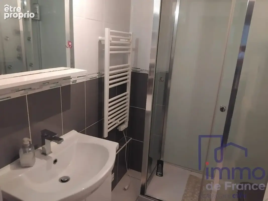 Appartement 77 m² à Sury-Le-Comtal  - photo 5