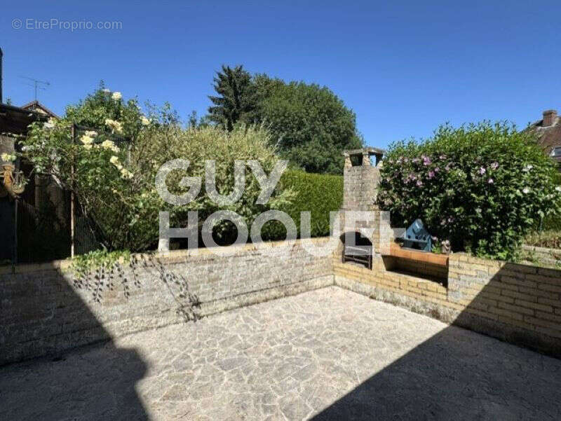 *EXCLUSIVITE * Maison de ville au coeur de Sézanne - photo 3