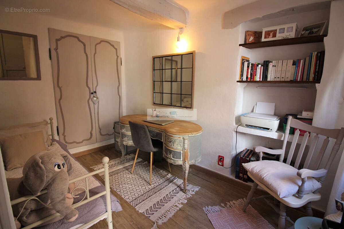 Maison de village de 106 m² avec jardin et piscine à Peymeinade - photo 16