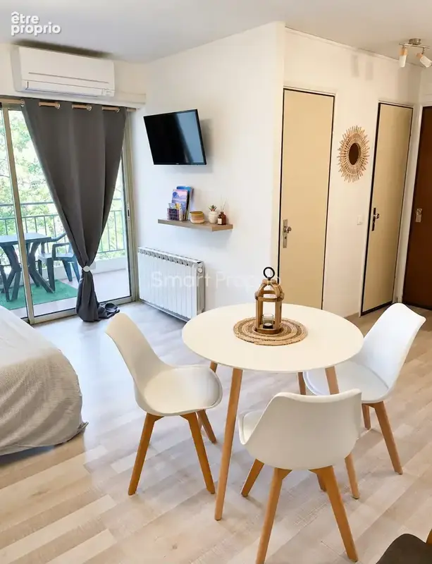 Gréoux-les-bains   studio meublé de 27 m2 avec balcon et parking, proche des thermes - photo 3