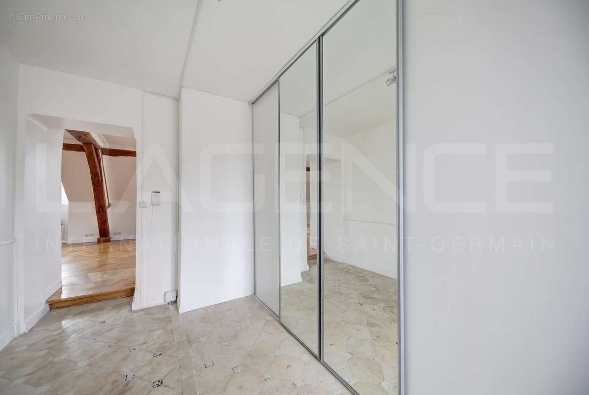 Appartement à VERSAILLES