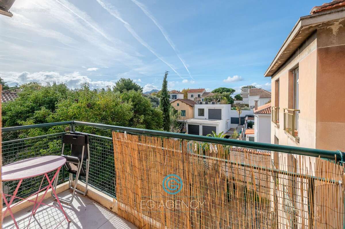 Appartement à MARSEILLE-9E