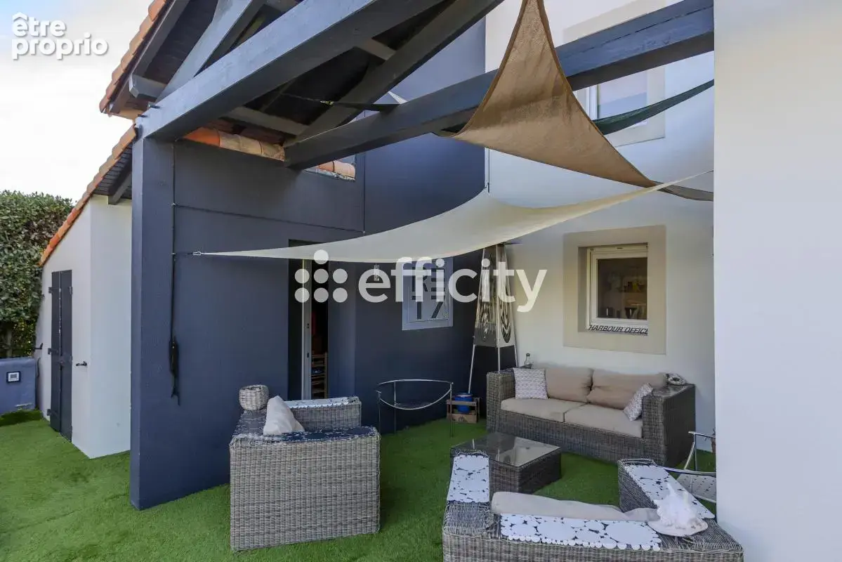 Maison 130 m² à Saint-Xandre  - photo 5