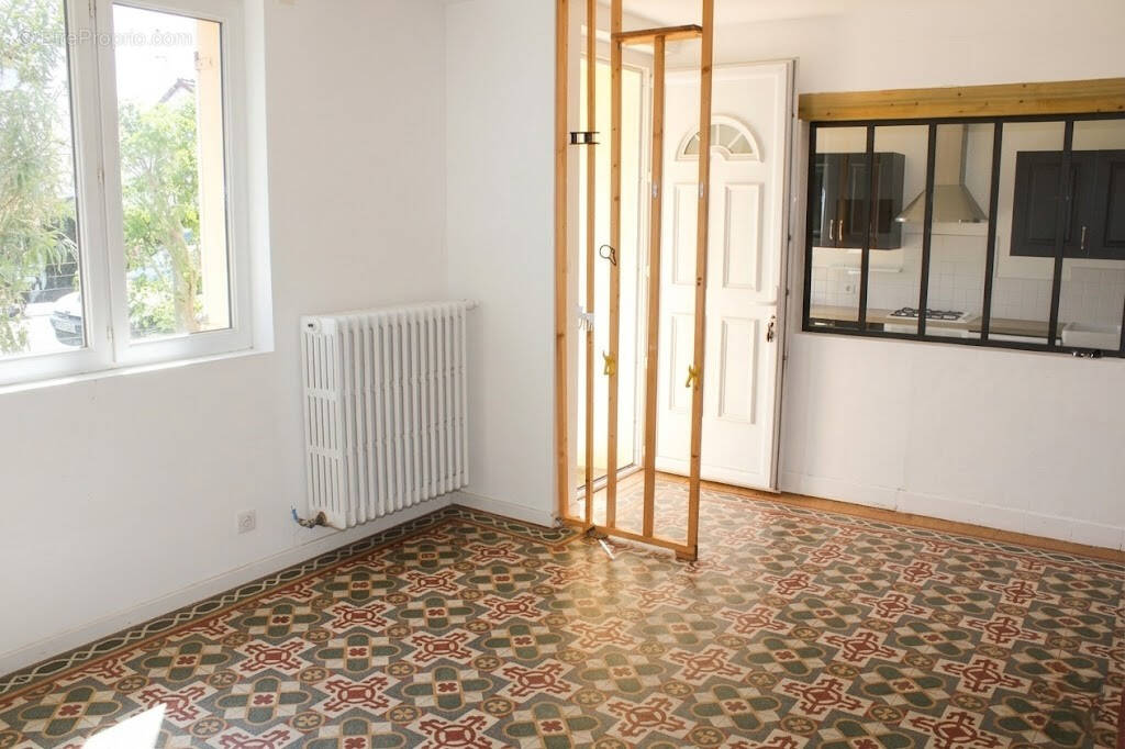 Maison à AVRILLE