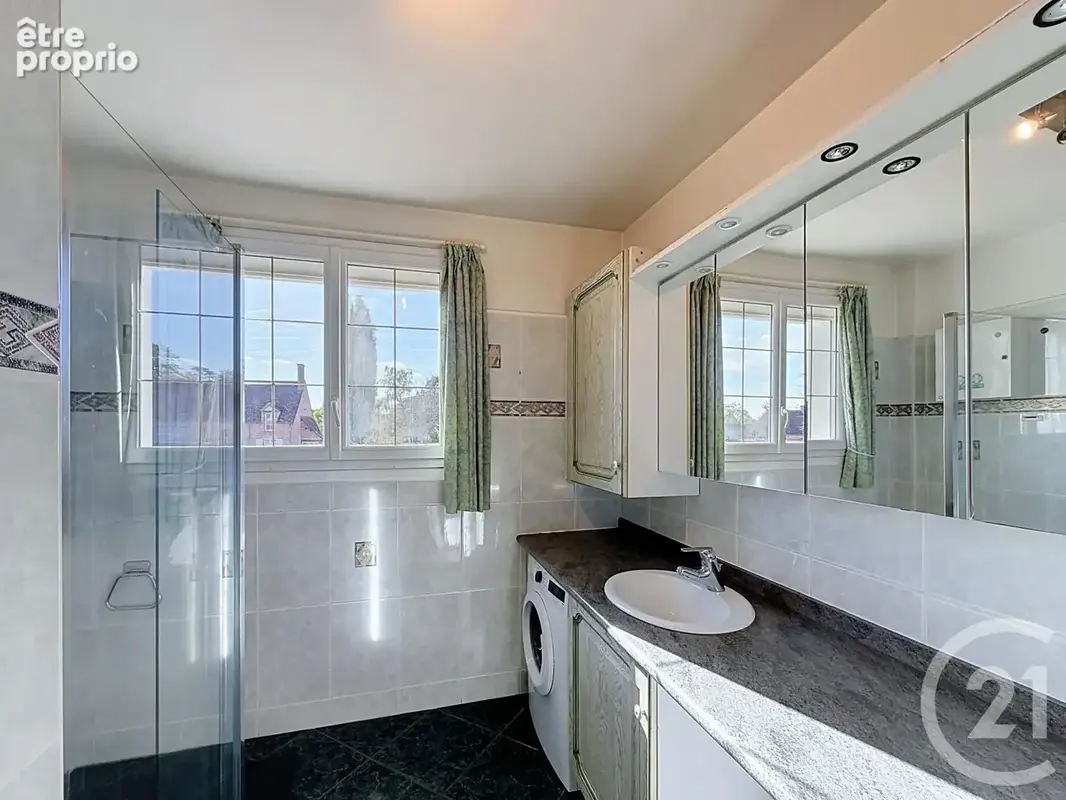 Maison 6 pièces 154 m² à vendre à Menestreau-En-Villette (45240) - photo 8