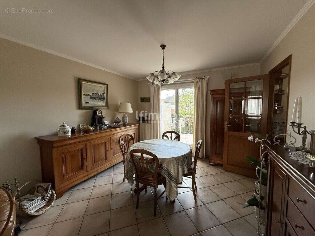 Maison à TREMBLAY-EN-FRANCE