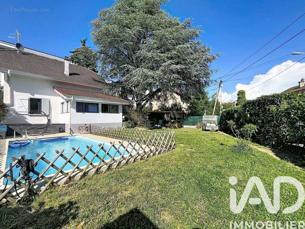 Maison 139 m² à Annemasse  - photo 3