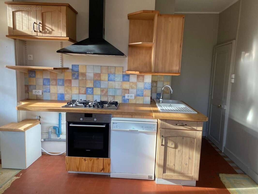 Maison 60 m² à Lugarde  - photo 2