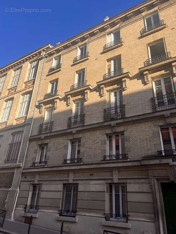 Appartement à PARIS-19E