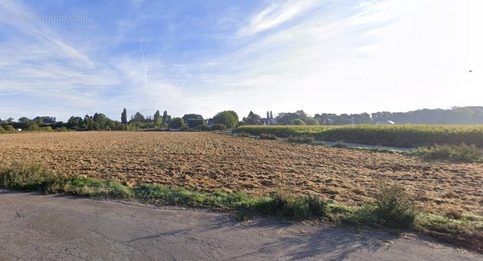 Terrain à NIERGNIES