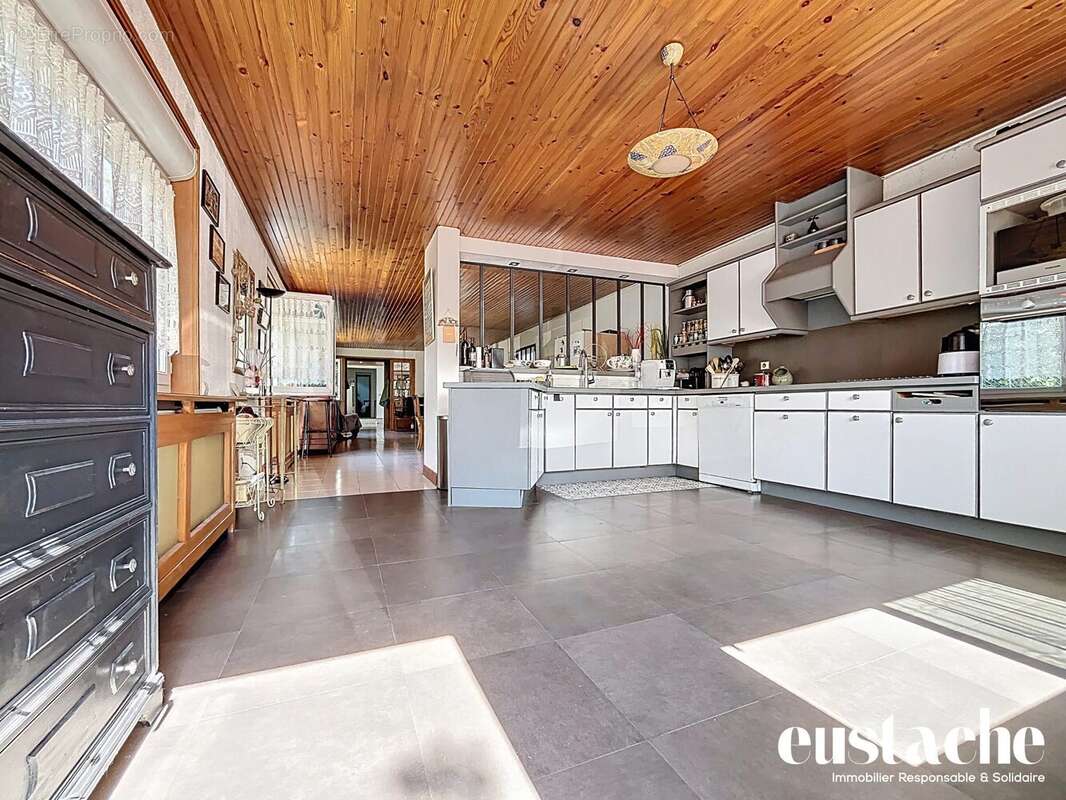 Maison à BOIS-COLOMBES