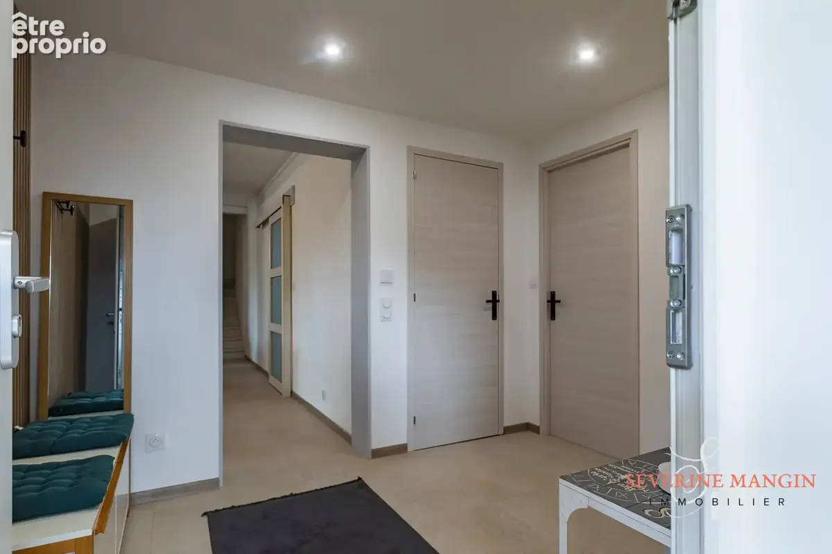 Maison 138 m² à Romans-Sur-Isere  - photo 5