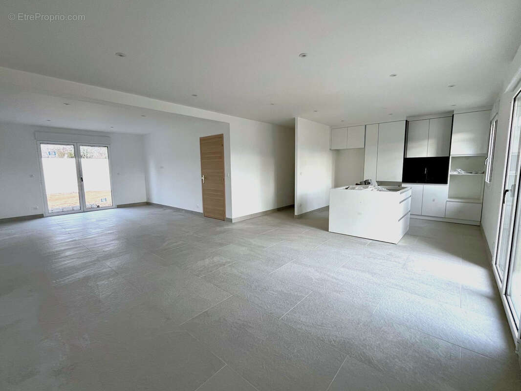 Maison à BREUILPONT