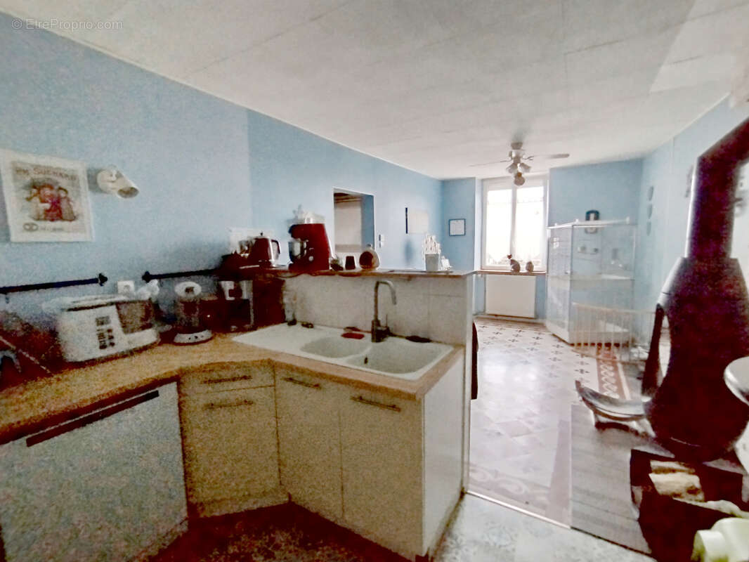 Maison à SAINT-JULIEN