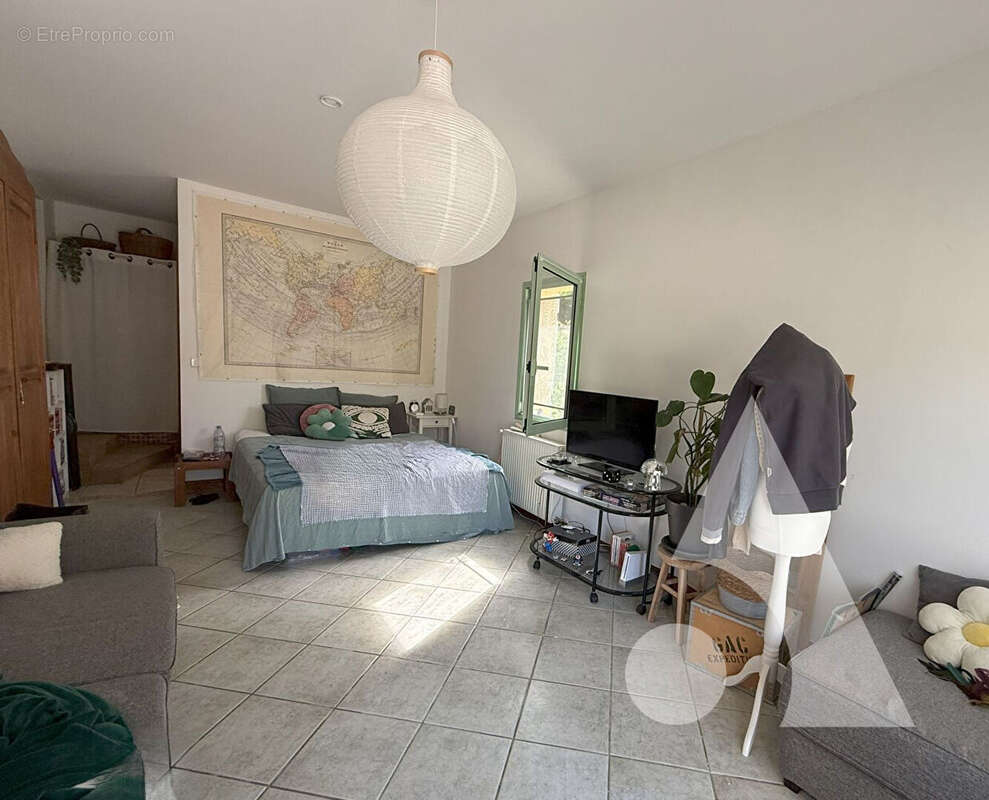 Maison à SAINT-CYBRANET