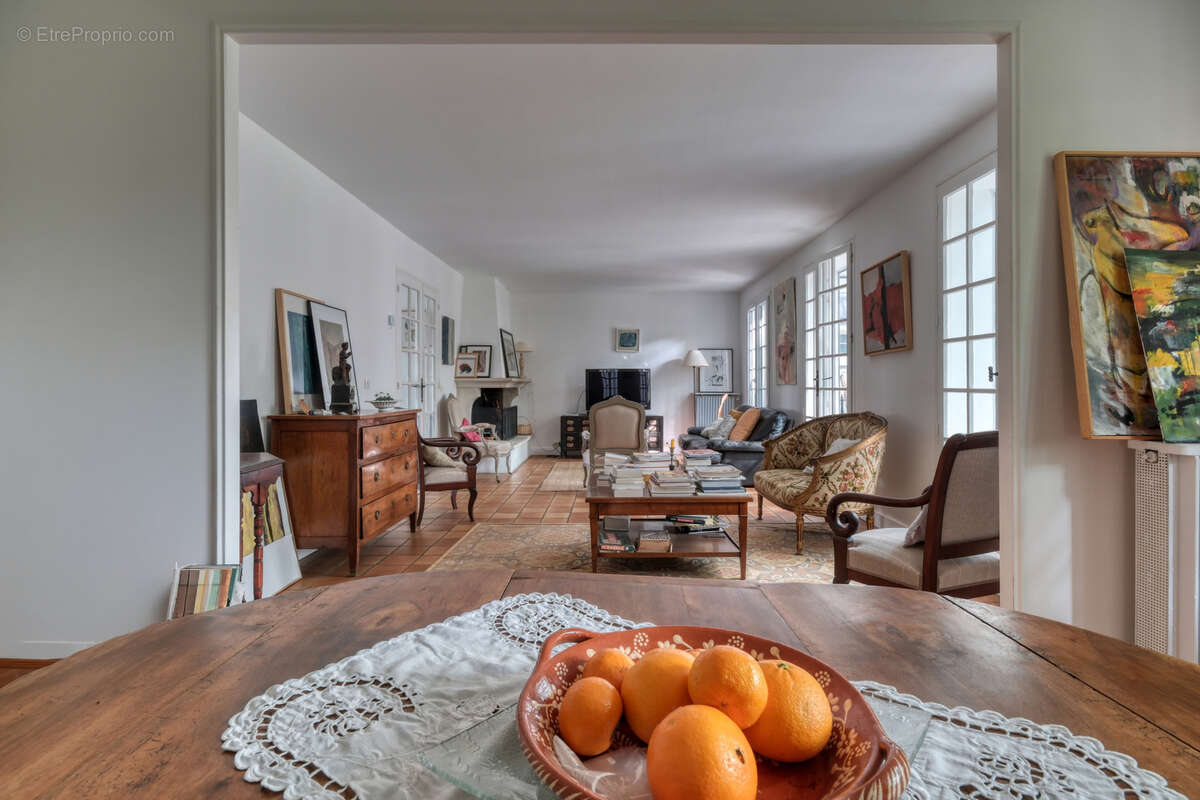 Maison à LIMOURS