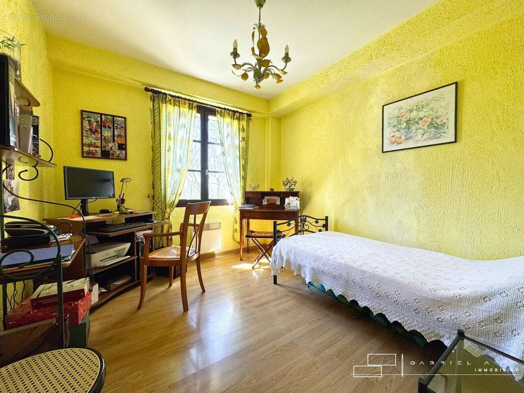 Maison à LASSEUBE-PROPRE