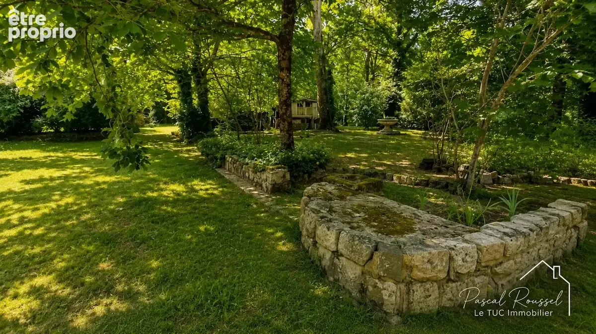 LONGERE DE CARACTERE-270 m2-3,5 hectares de bois-Dépendances - photo 11