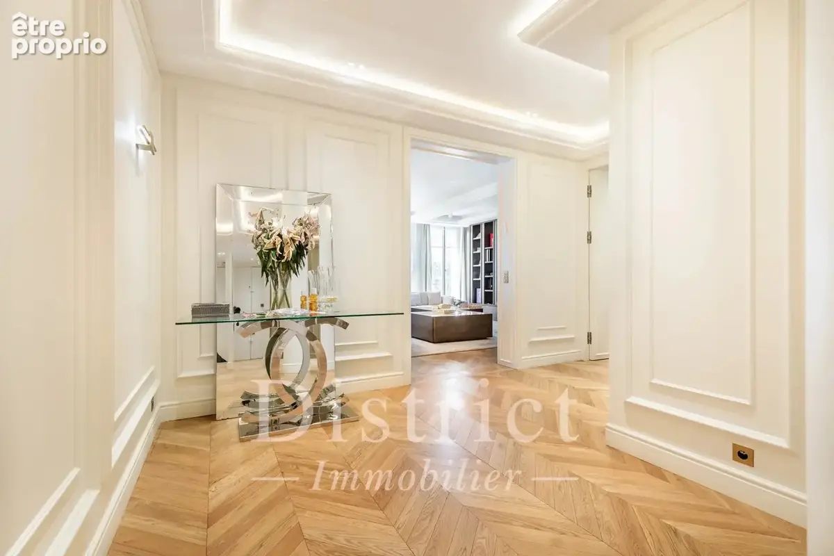 Parc Monceau / Étoile - 5 pièces de 191m². Charme de l’ancien - photo 3