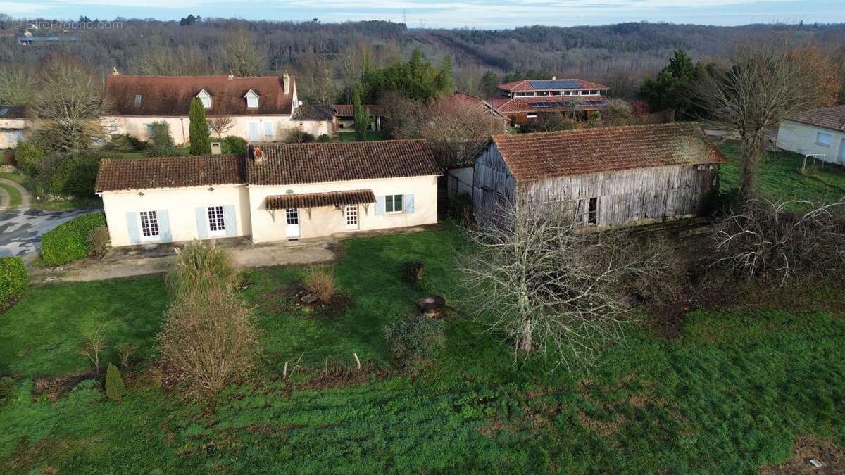 Maison à LIORAC-SUR-LOUYRE