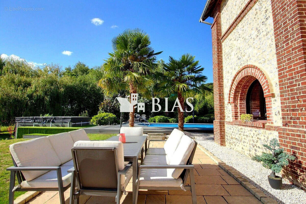 Maison à HENOUVILLE