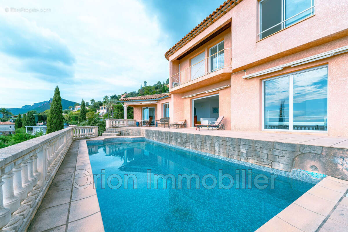 Maison à SAINT-RAPHAEL