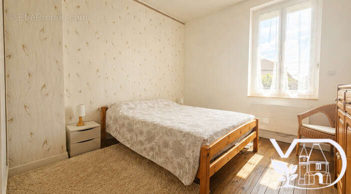 Maison bresles - photo 5