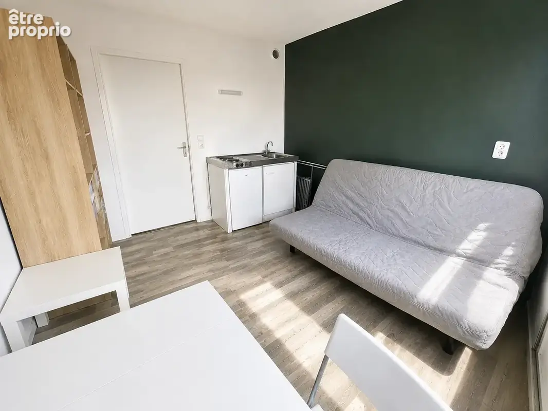 LAMBERSART : Studio meublé avec ascenseur - photo 2