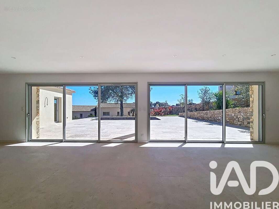 Photo 6 - Maison à NIMES