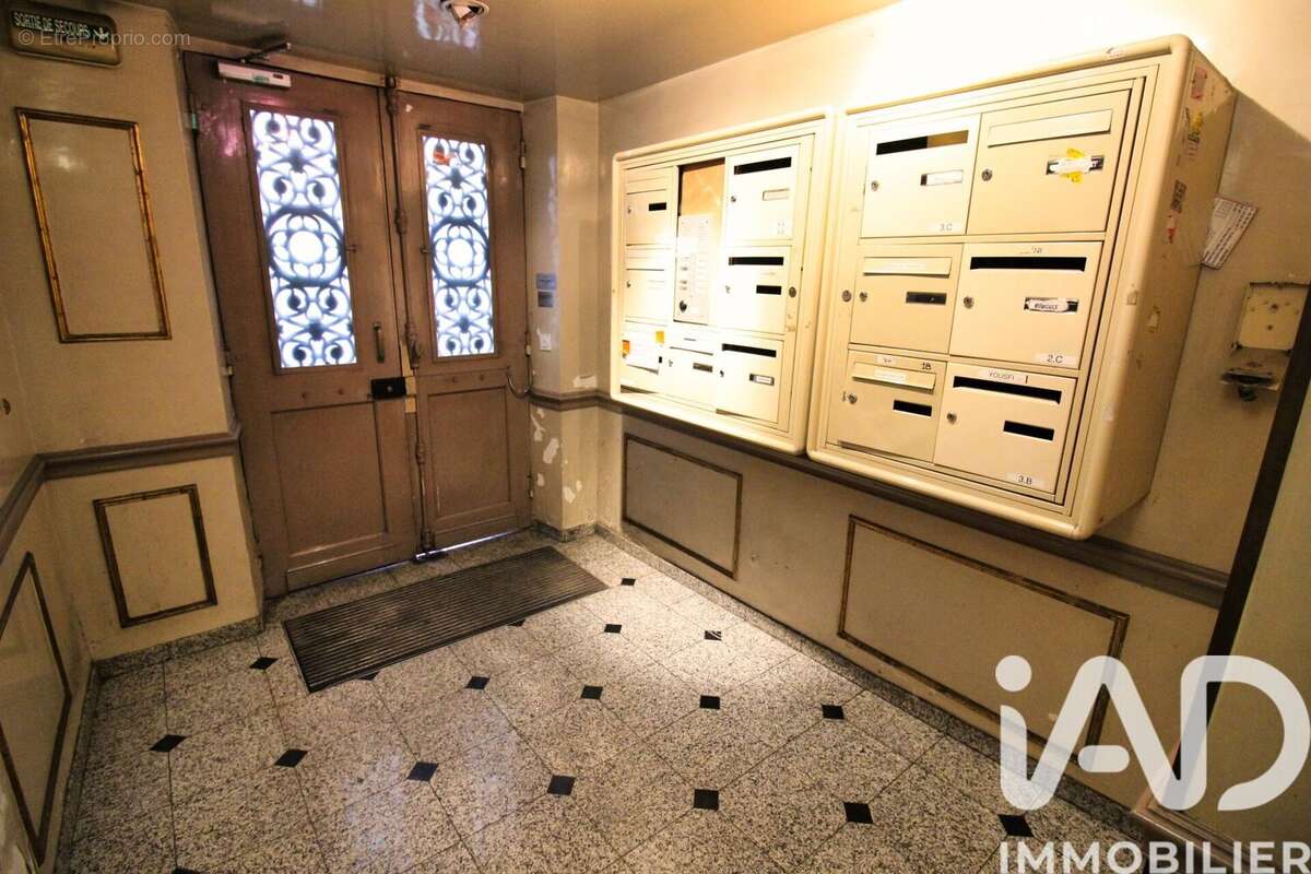Photo 5 - Appartement à PARIS-8E