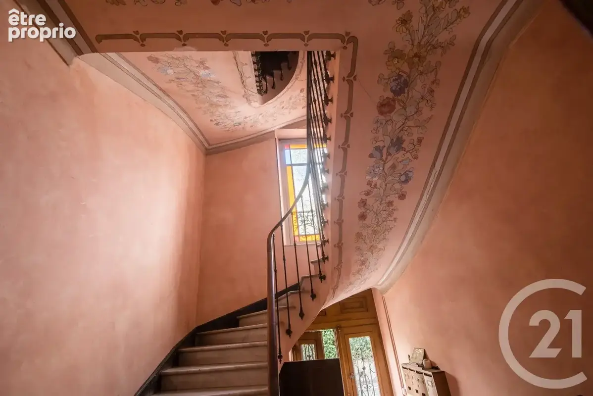 Maison 16 pièces 306 m² à vendre à Nice (06100) - photo 4